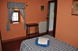 habitacion confortable casa rural en Ronda
